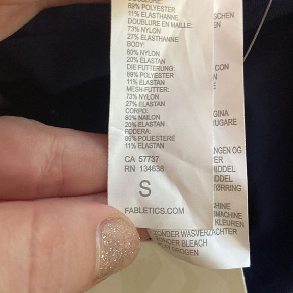 Fabletics Blue Shimmer Leilani Zip Front Built In Bra Tank Size Small NWT - Picture 7 of 10